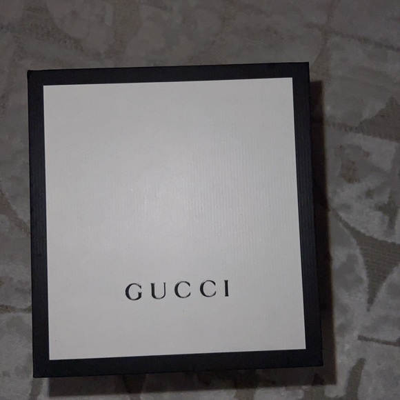 Gucci Watch - Picture 9 of 9